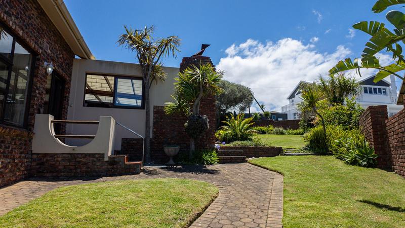 3 Bedroom Property for Sale in Dana Bay Western Cape